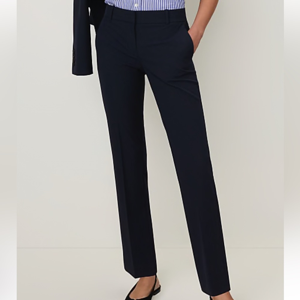 NWT Ann Taylor 2 The Straight Pant in Seasonless Stretch Navy Workwear Elegant